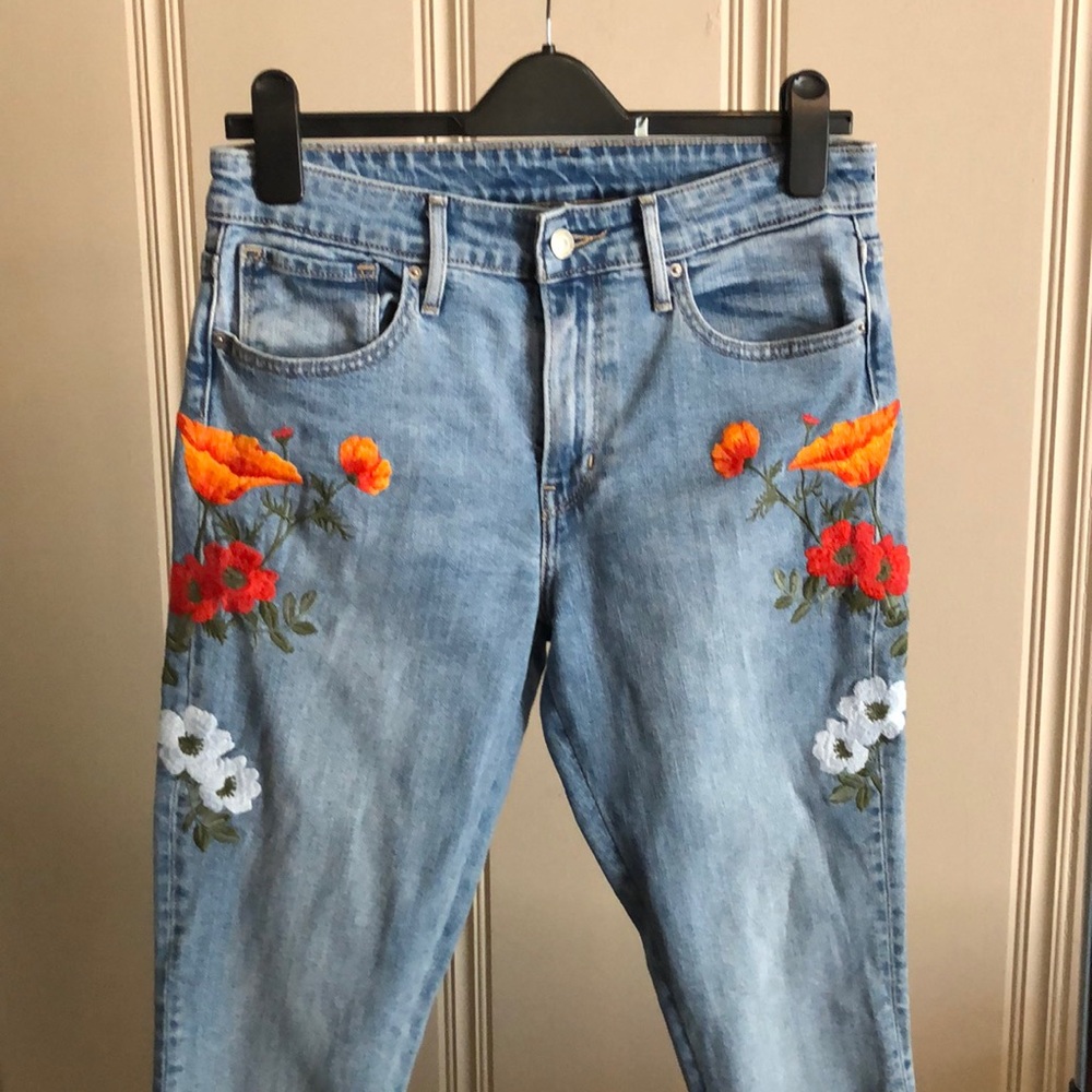 Levi’s Limited 721 Embroidered Skinny Jeans 29x30